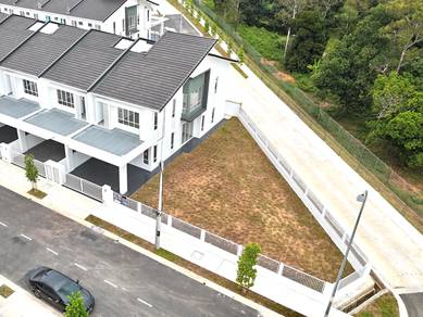 [RUMAH BARU]Corner 2 Tingkat Laman Irama, Sendayan 4 Bilik 4 Bilik Air