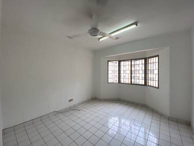 Kepong desa aman puri apartment for rent (Desa dua) 1 carpark
