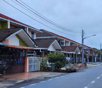 Taman Puteri Samariang, 2 Tingkat Tengah