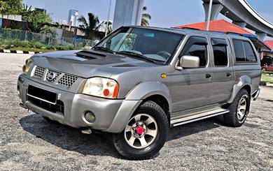 Nissan FRONTIER 2.5 GRANROAD (M)