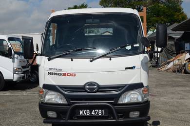 HINO WU600 1 Ton Wooden Kargo Am