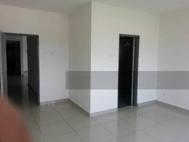 Koi prima condo corner for sale at taman mas Partly furnished