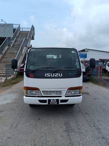 Isuzu Kargo 2010