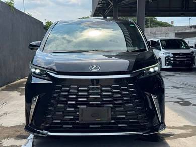 Lexus LM500h Exec 4-Seater, 5Y Warranty