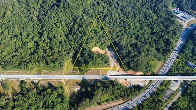 Land at KM 57.7 along the Kuala Lumpur – Karak Highway