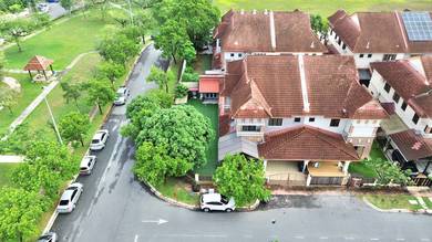 CORNER LOT! BIG LAND Bandar Nusaputra, Cyberjaya, Double Storey Semi-D