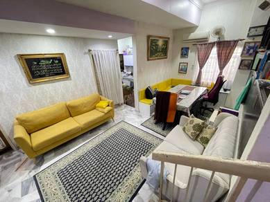 Seksyen 5, Wangsa Maju KL. 2.5 Storey Terrace End Lot House
