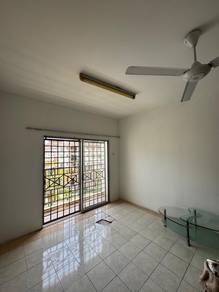 CORNER- klang  Bayu villa Apt