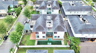 RENOVATED + PRIVATE LIFT! Ukay Seraya, Ampang, Double Storey Bungalow