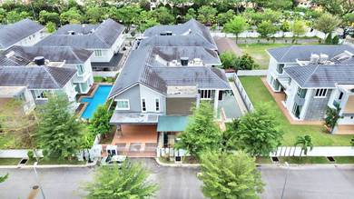 RENOVATED + PRIVATE LIFT! Ukay Seraya, Ampang, Double Storey Bungalow