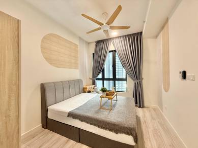Female Master Room Near MRT Putra Permai, Putrajaya line to TRX, UPM