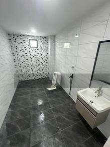 Jb town double storey renovated near to ciq,gated and guarded 22x80sqf