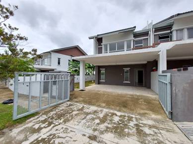 END LOT with land,teres SERENE HEIGHTS, BANGI. TYPE (ACACIA)