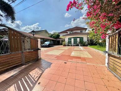 (Renovated) Bungalow Jalan Kebangsaan, Taman Universiti, Skudai
