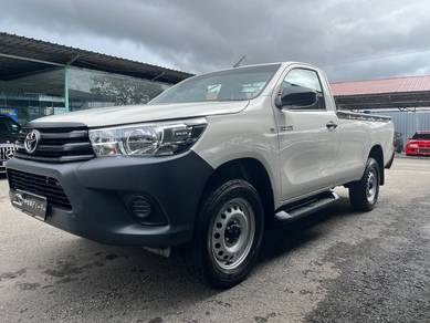 Toyota HILUX 2.4 SINGLE CAB (M)