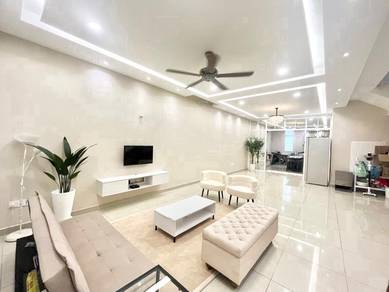 Renovated , 3 Storey 7room 7bath , Bangi Avenue , 100% Full Loan
