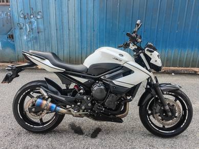 Yamaha XJ6 Naked