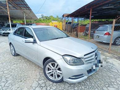 Mercedes Benz C200 CGI AMG 2014 LOCAL SPEC