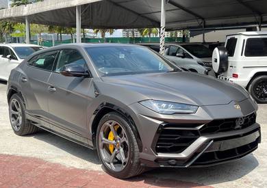 Lamborghini 4.0 Urus Full Carbon Mileage 9k