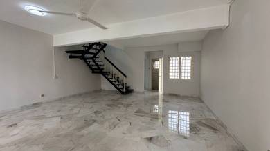 Freehold Usj 2 Double Storey House N Lrt Usj 7 Segi Subang Jaya Sunway