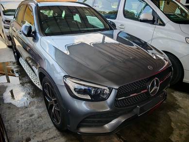 Mercedes Benz GLC300 4MATIC COUPE AMG LINE