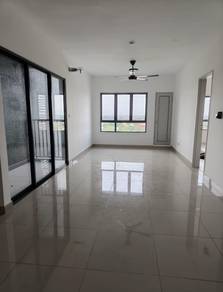 Klang Uptown Berkeley ( partial 2 rooms 2 bath 2 parking ) Sept