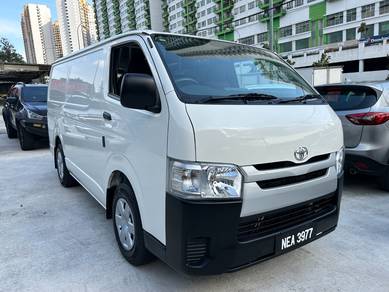 Toyota HIACE 2.5 Panel Leather Android Camera