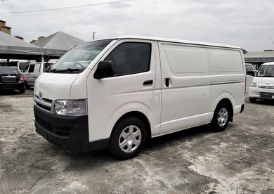 Toyota HIACE 2.5 PANEL VAN FULL LOAN WARRANTI