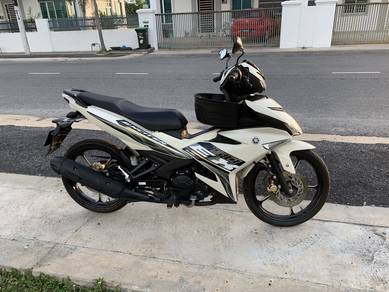 y15