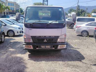 MITSUBISHI FUSO Kargo 2011