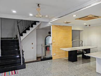 Taman Bukit Serdang Corner 2 story Freehold  nr Equine, Puchong South