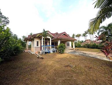 RUMAH PENCEN Bungalow 1 Tingkat Tanah 10541 kaki persegi , Puncak Alam