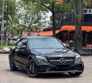Mercedes Benz C300 2.0 AMG LINE (A)