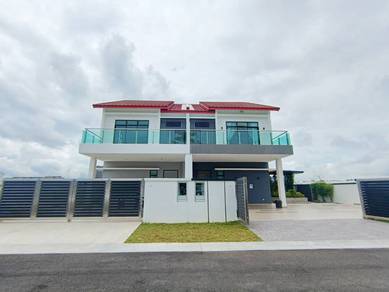 Austin Mutiara Unblock 2 Storey Cluster Corner Lot Mount Austin tebrau