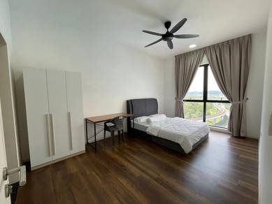 Sqwhere sungai buloh master room with private bathroom (brand new)