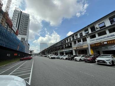 Prime Location High Yield Tenanted Shoplot