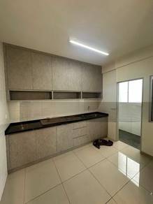 Laman Sari Residence 3 Room/kitchen/balcony/ac/batu caves condo corner