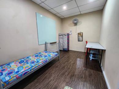 BILIK Air Cond Single Couple 🇲🇾Port Klang