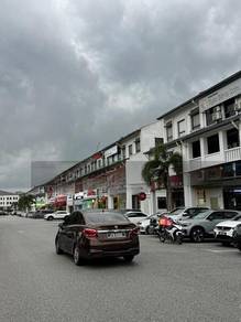 Strategic Shoplot Investment with Long-Term Tenants