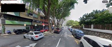 TTDI Ground Floor Endlot Shop 1700sf Great Location