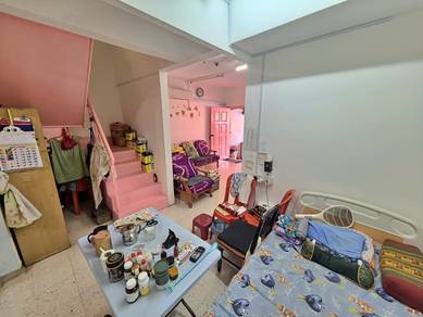 Sri Petaling Taman Bukit Intan 3 Storey Terrace House for sale