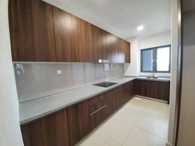 Fully Furnished With 1-Carpark, Accept All Races Student.