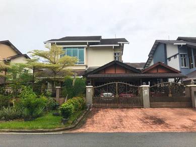[Renovated-Fully Furnished Lagi] 2 Storey Bungalow @ Putra Hill