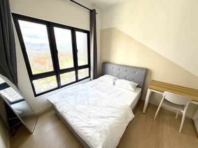 1 Month Deposit! Kepong, M Luna, Master Bedroom w/ Private Bathroom!
