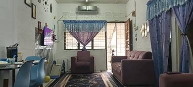 Terrace House Close to Lexis Hibiscus, Taman GV, Pasir Panjang, PD