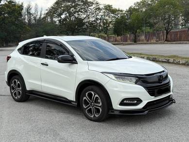 Honda HR-V1.8 E (A) FULL LOAN!!!