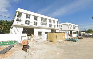 Semenyih Bandar Rinching Super Cheap 2 Storey Semi D Factory for rent