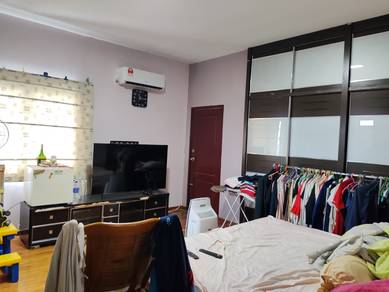 2.5 Storey Semi D With Partially Furnish Want Let Go In Taman Soga BP