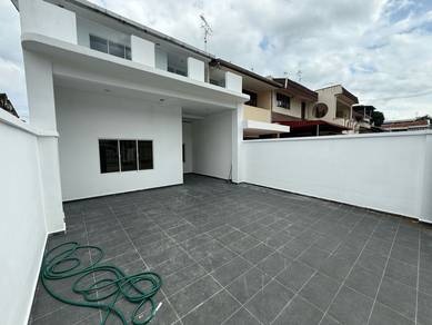 Taman Tasek 南滨园 2 Storey End Lot Beside Larkinton Fully Rentovated CIQ