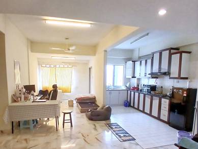 Nego Sale Freehold Greenpark Condo High Floor Basic 2 Bedroom 2 Bath
